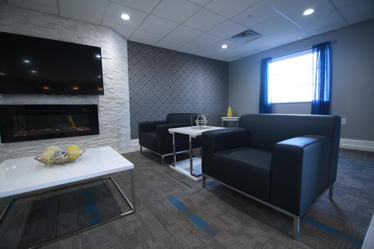 Home Inn And Suites Memphis Germantown Εξωτερικό φωτογραφία